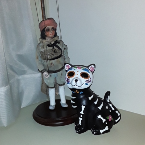 SOLD!!! NWOT Dia de los Muertos Kitty Cat - Picture 2 of 8